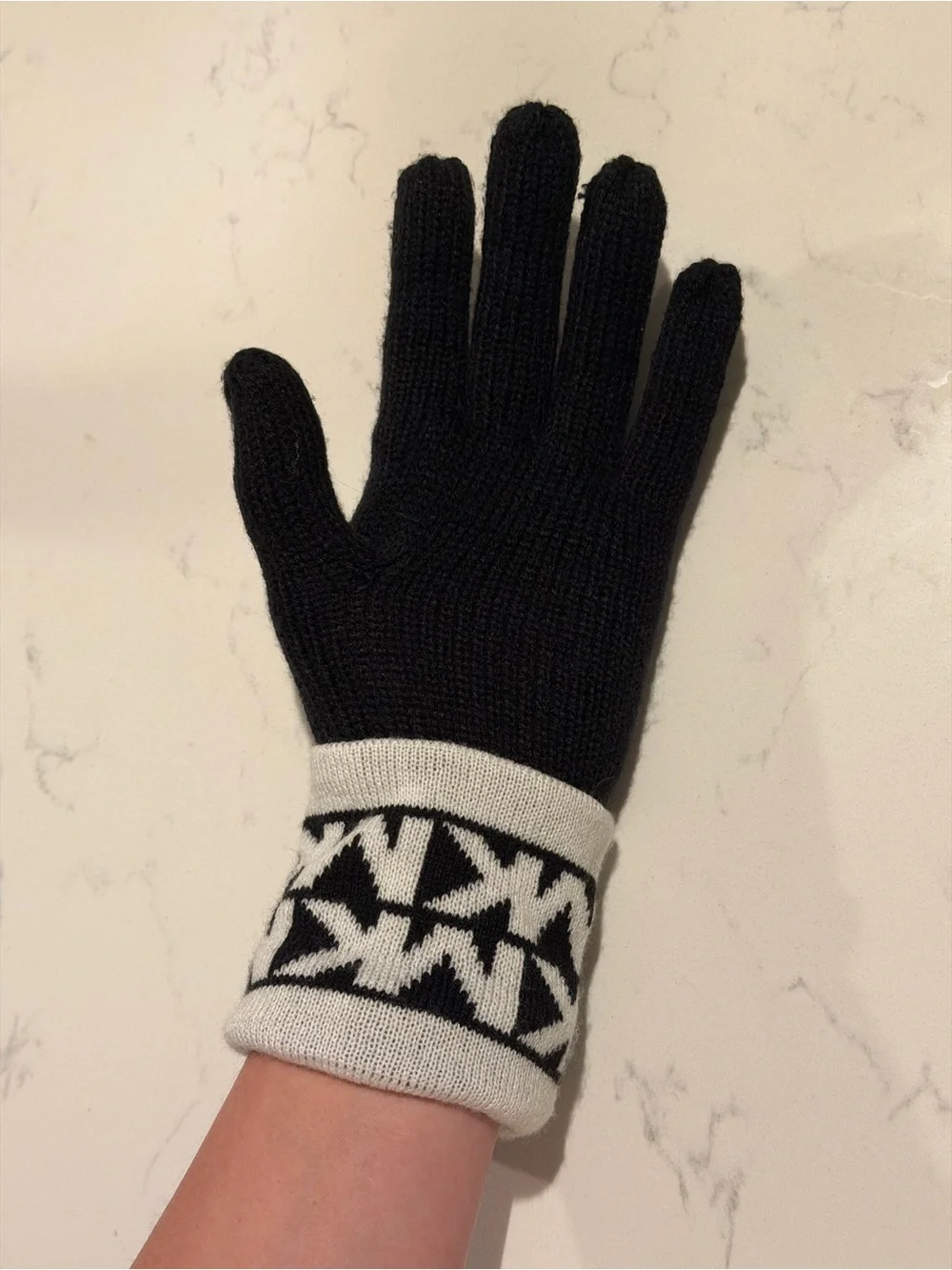 Michael Kors knit gloves